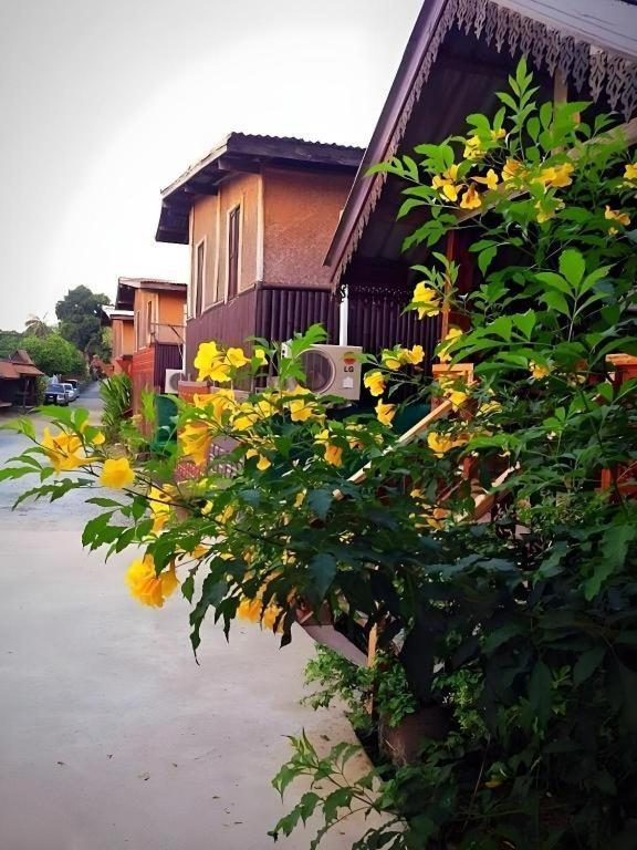 Jidapa Resort Phra Nakhon Si Ayutthaya Exterior photo